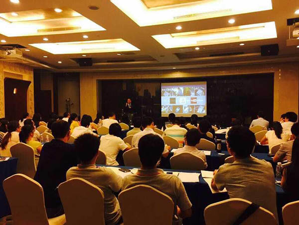 掌握外貿(mào)營(yíng)銷(xiāo)推廣新趨勢(shì)！第一頁(yè)9月份外貿(mào)研討交流會(huì)議順利舉辦