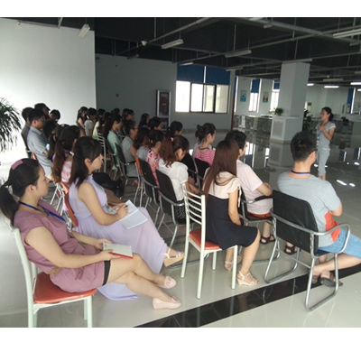 第一頁實(shí)惠網(wǎng)部門新老員工交流會暨年中總結(jié)大會成功舉辦